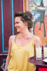 Picture of a waitress in Marseille, France