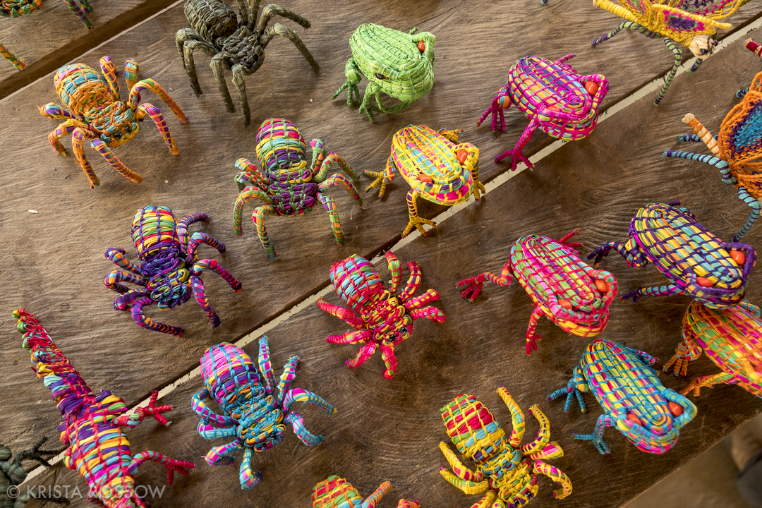 19-Krista-Rossow-Peru-Amazon-handicrafts