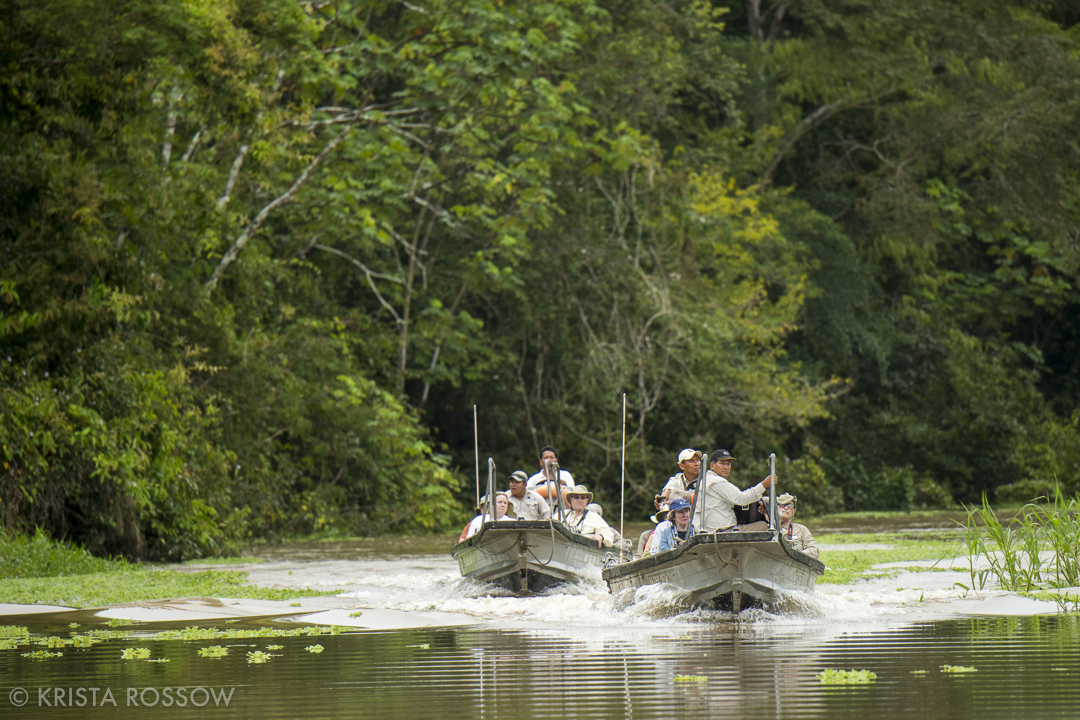 5-Krista-Rossow-Peru-Amazon-skiff