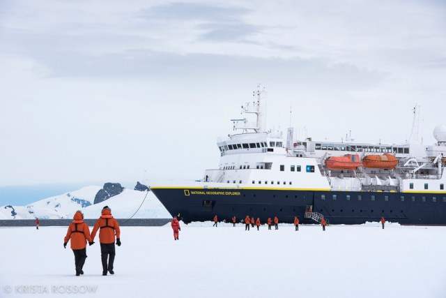 krista-rossow-antarctica-photography-fast-ice