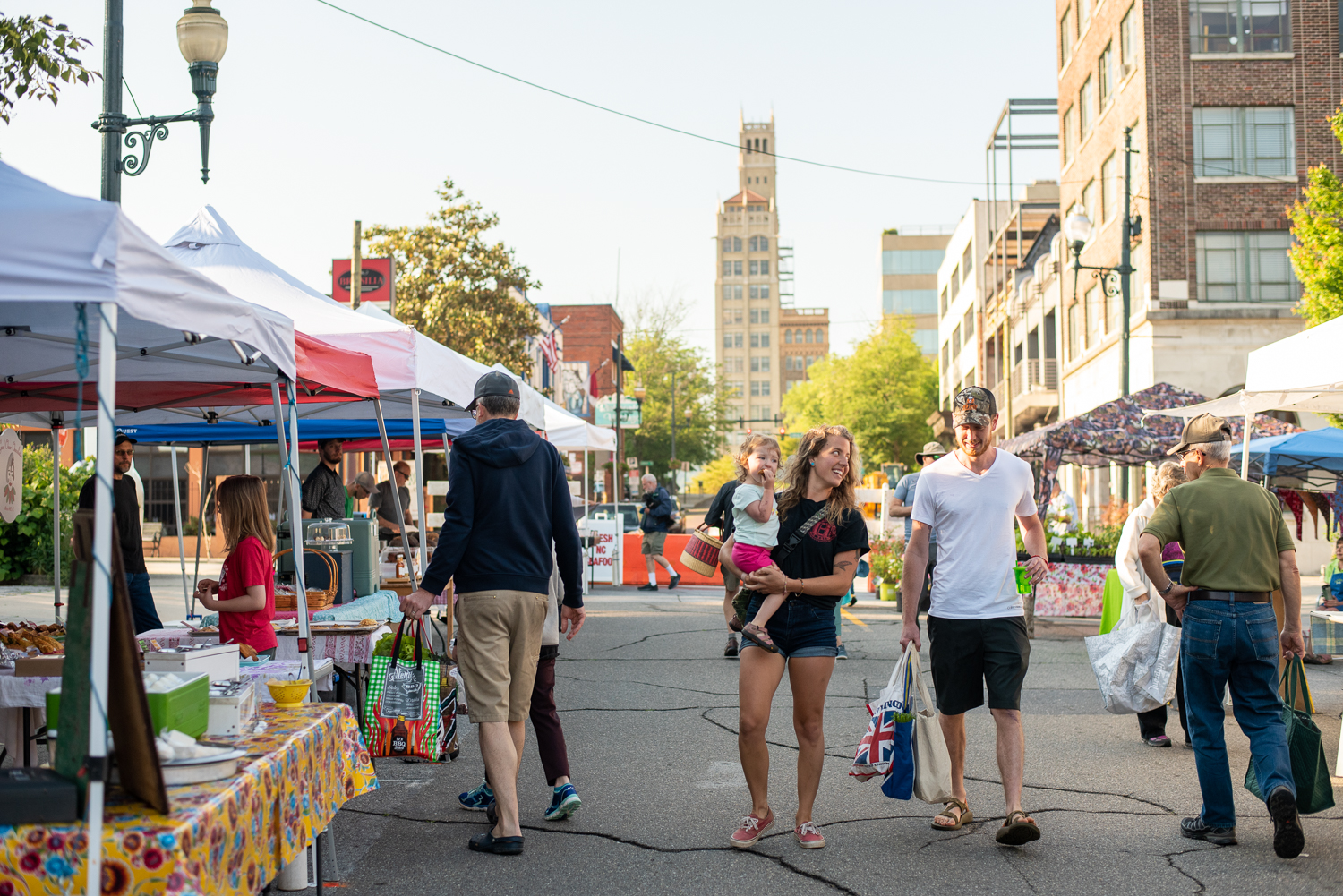 06-Krista-Rossow-Asheville-Downtown-4535